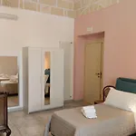 Antica Dimora Le Sette Lune فندق مبيت وإفطار