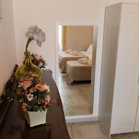 Bed & Breakfast Antica Dimora Le Sette Lune 5*