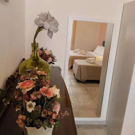 Antica Dimora Le Sette Lune Bed & Breakfast 5*