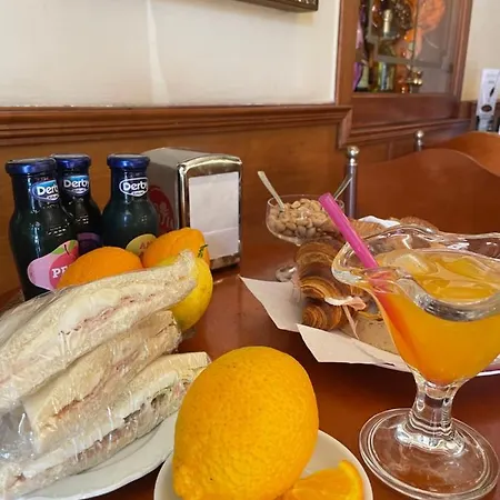 Antica Dimora Le Sette Lune Bed & Breakfast