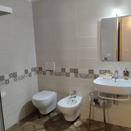 Antica Dimora Le Sette Lune Bed & Breakfast