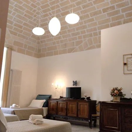 Antica Dimora Le Sette Lune Bed & Breakfast