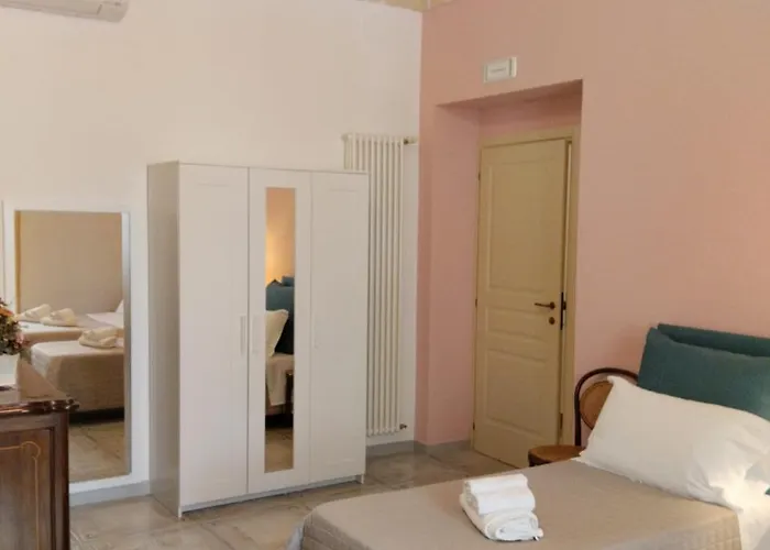 Antica Dimora Le Sette Lune Bed & Breakfast 4*